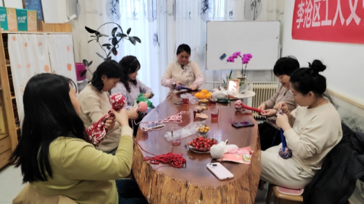 青岛市李沧区工会举办系列活动庆祝“三八”妇女节