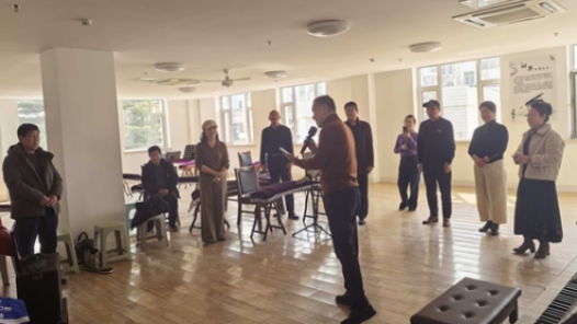 “牟工悦读”声传暖 春日诗香润初心