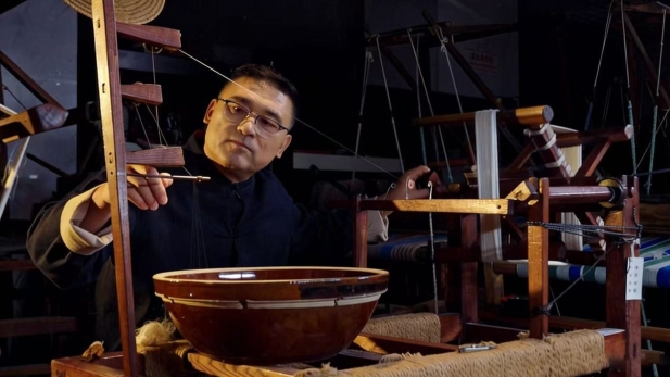 “山东手造大工匠”毕旭东：让千年纩丝技艺“活”在当下