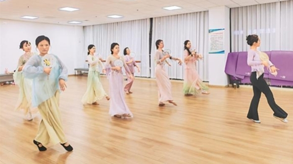 工会服务阵地一线见闻｜在“惠工课堂”，把时光交给热爱